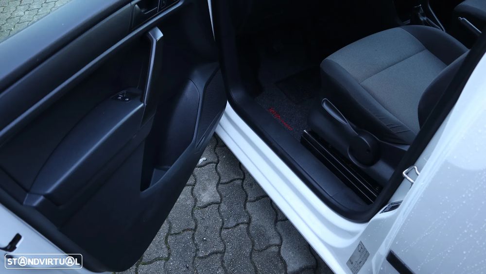 VW Caddy 2.0 TDI 102 Business Line - 11