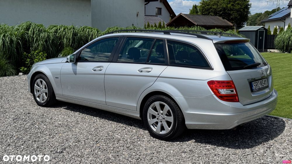 Mercedes-Benz Klasa C 180 CGI BlueEFFICIENCY Elegance - 21
