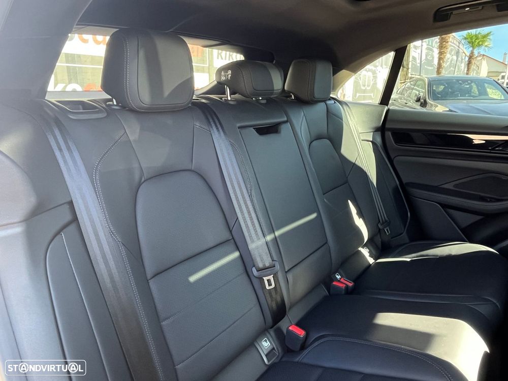 Porsche Macan Electric 4 - 50