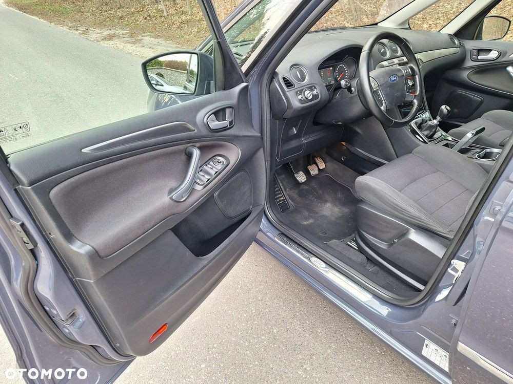 Ford Galaxy 2.0 TDCi Titanium - 18