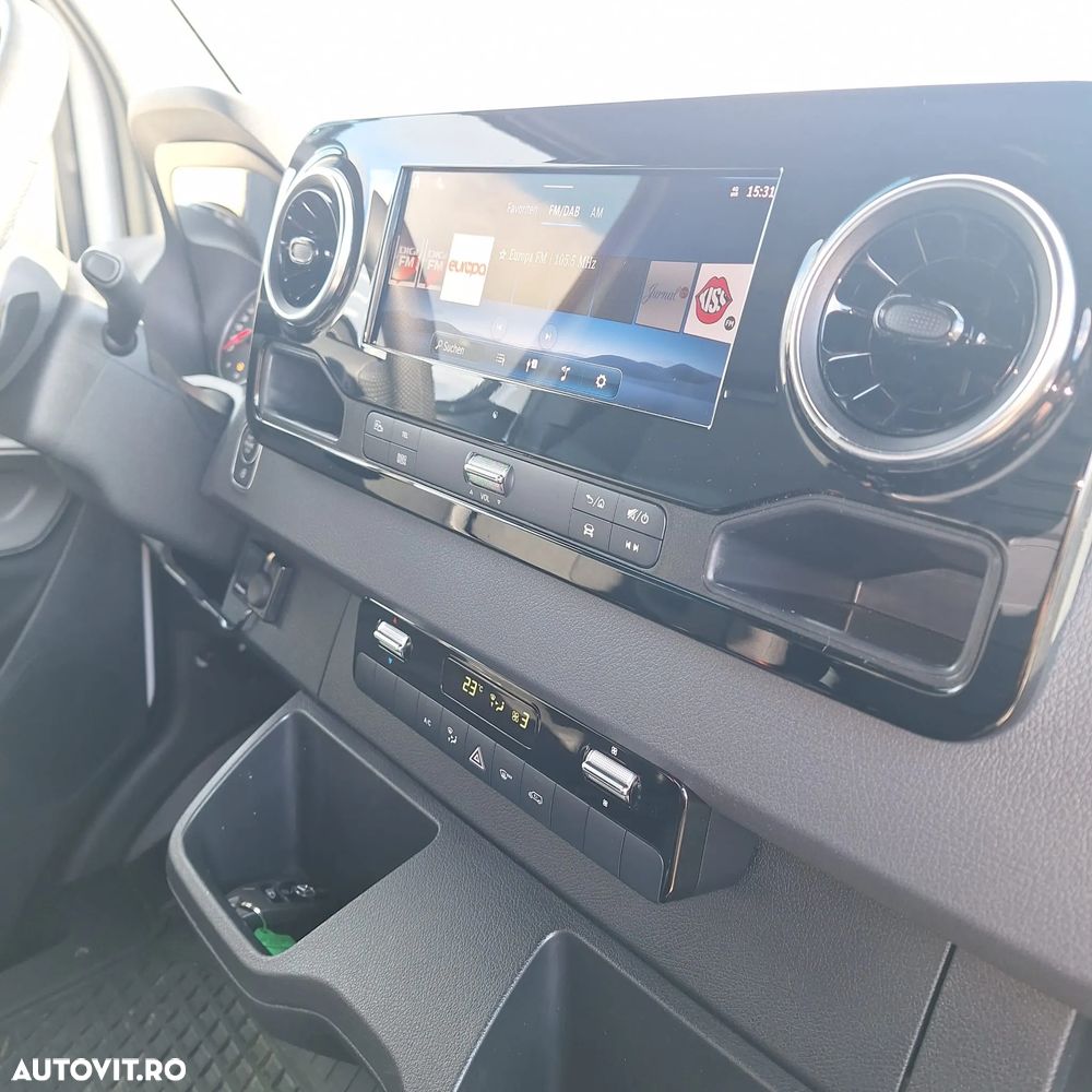 Mercedes-Benz SPRINTER - 7