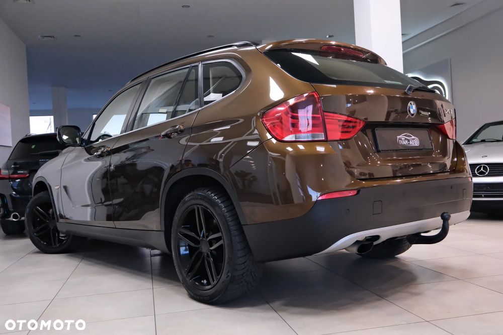 BMW X1 xDrive18d Sport Line - 12