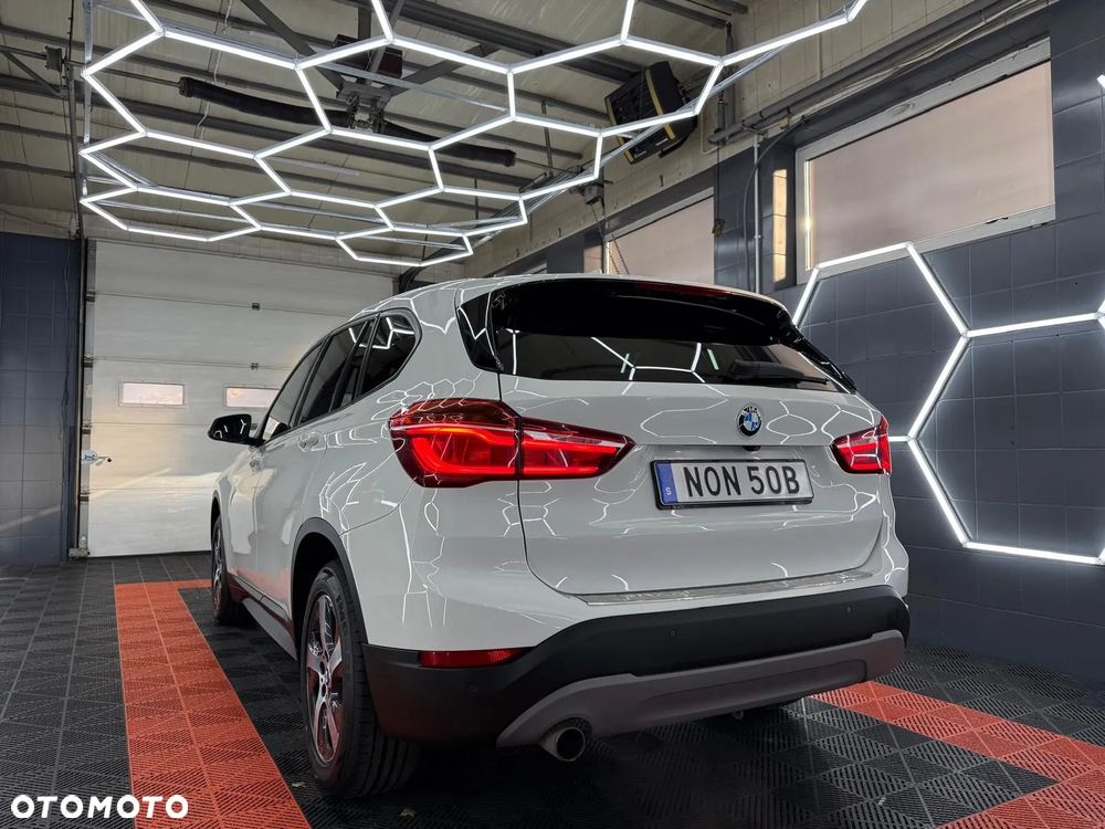 BMW X1 xDrive18d xLine sport - 5