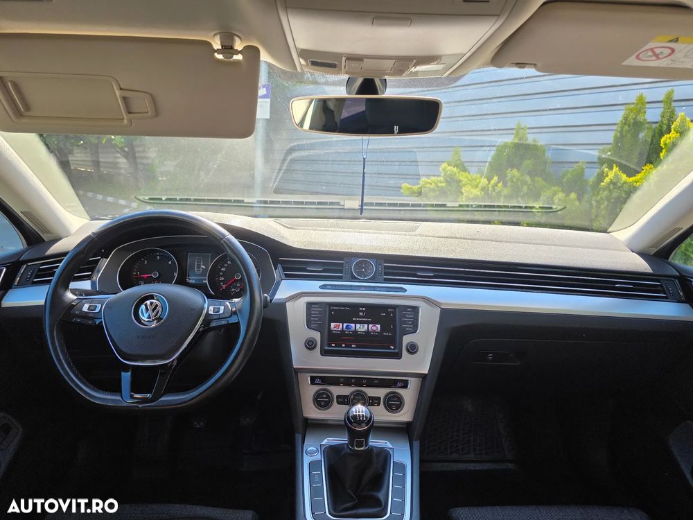 Volkswagen Passat 1.6 TDI (BlueMotion Technology) Comfortline - 9