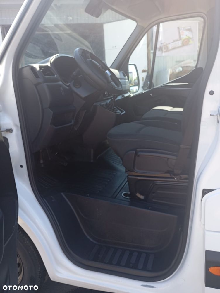 Renault Master - 10