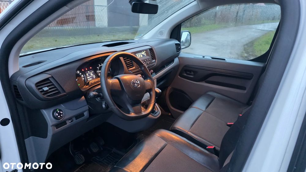 Toyota Proace - 30