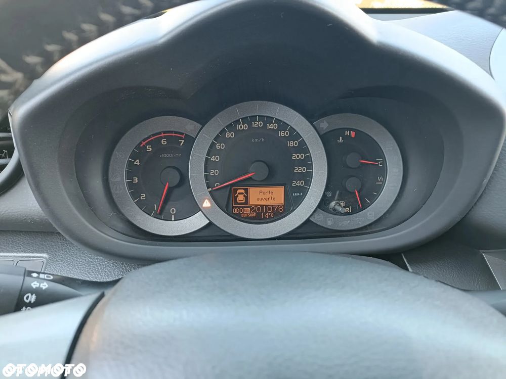 Toyota RAV4 2.2 D-4D 4x4 Executive - 13