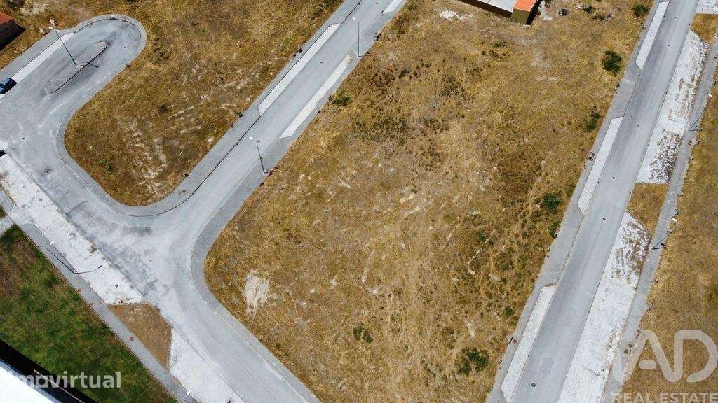 Terreno em Almeida de 550,00 m2 - Grande imagem: 2/28