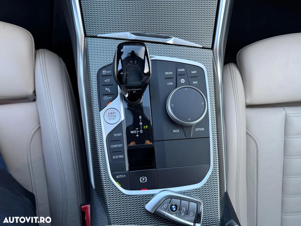 BMW Seria 3 330i Aut. M Sport - 19