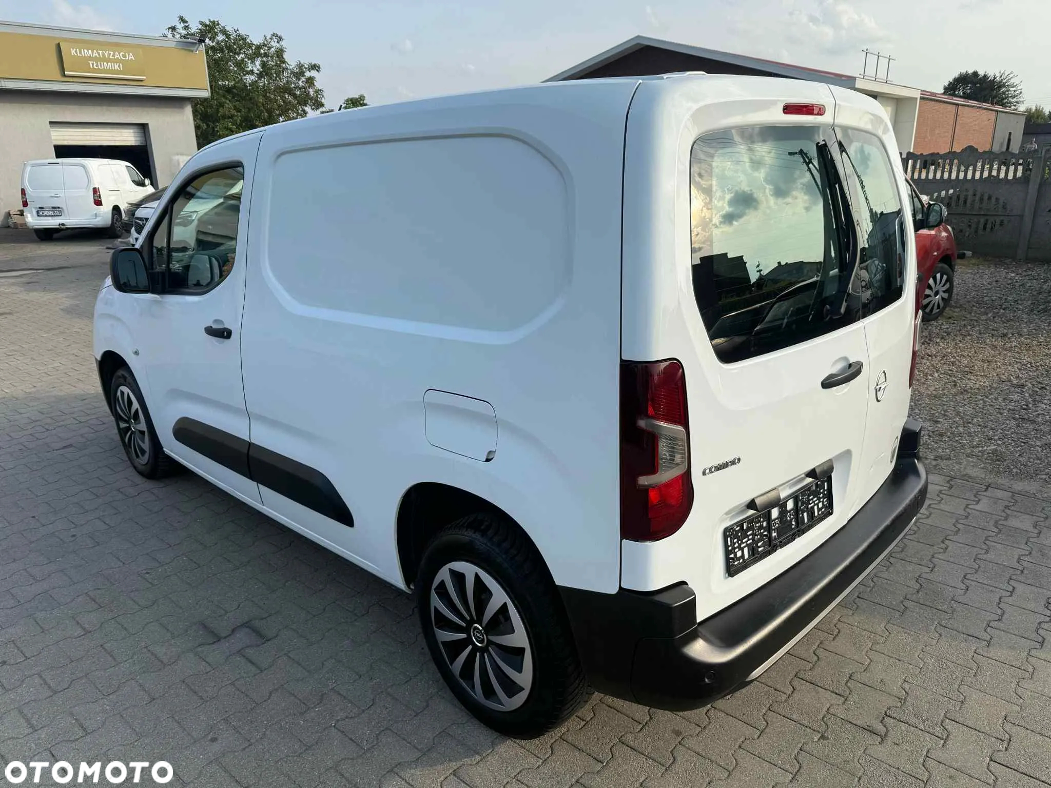 Opel COMBO - 4