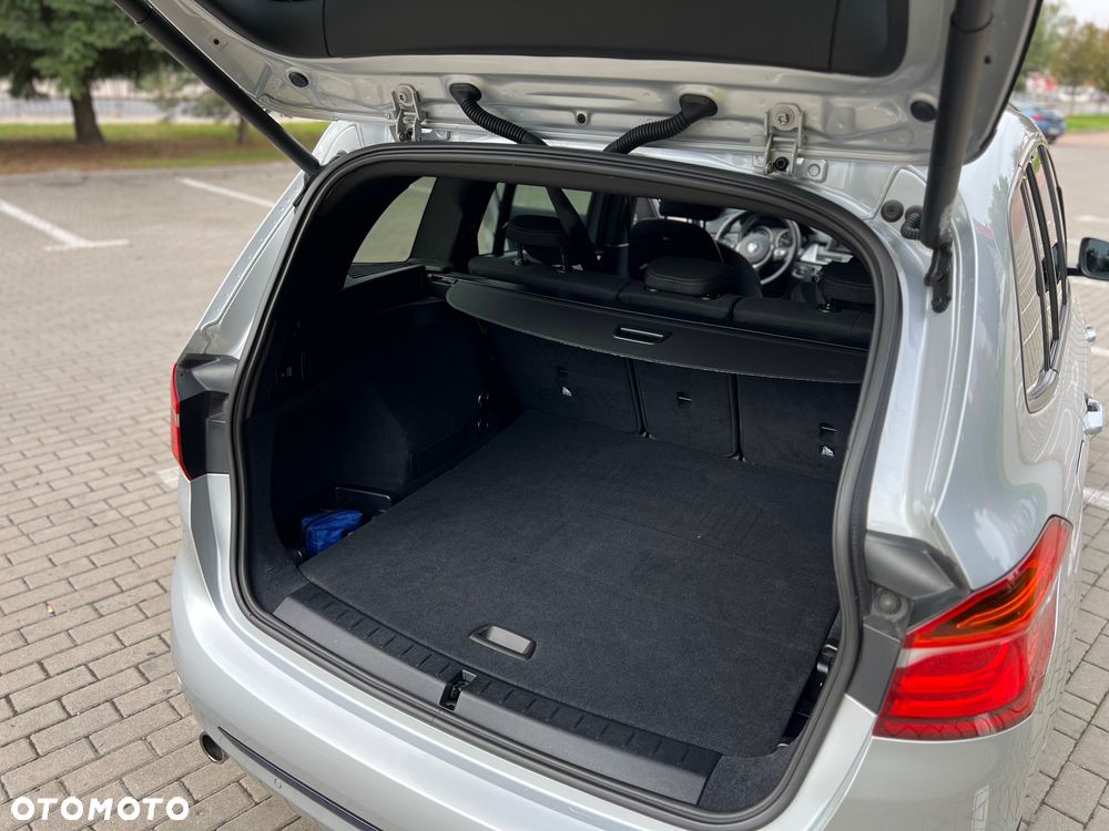 BMW Seria 2 220i Gran Tourer Sport-Aut Sport Line - 36