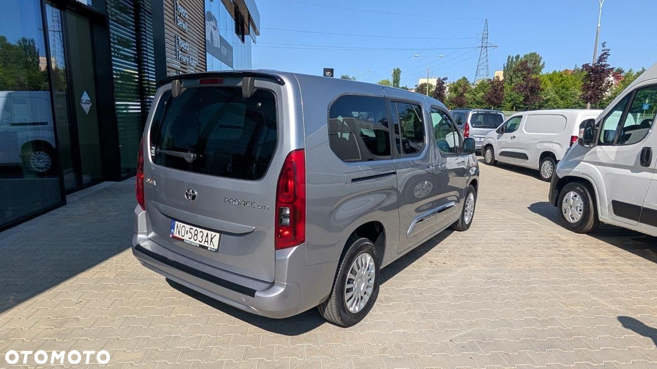 Toyota Proace City Verso Long 1.5 D-4D Business - 4