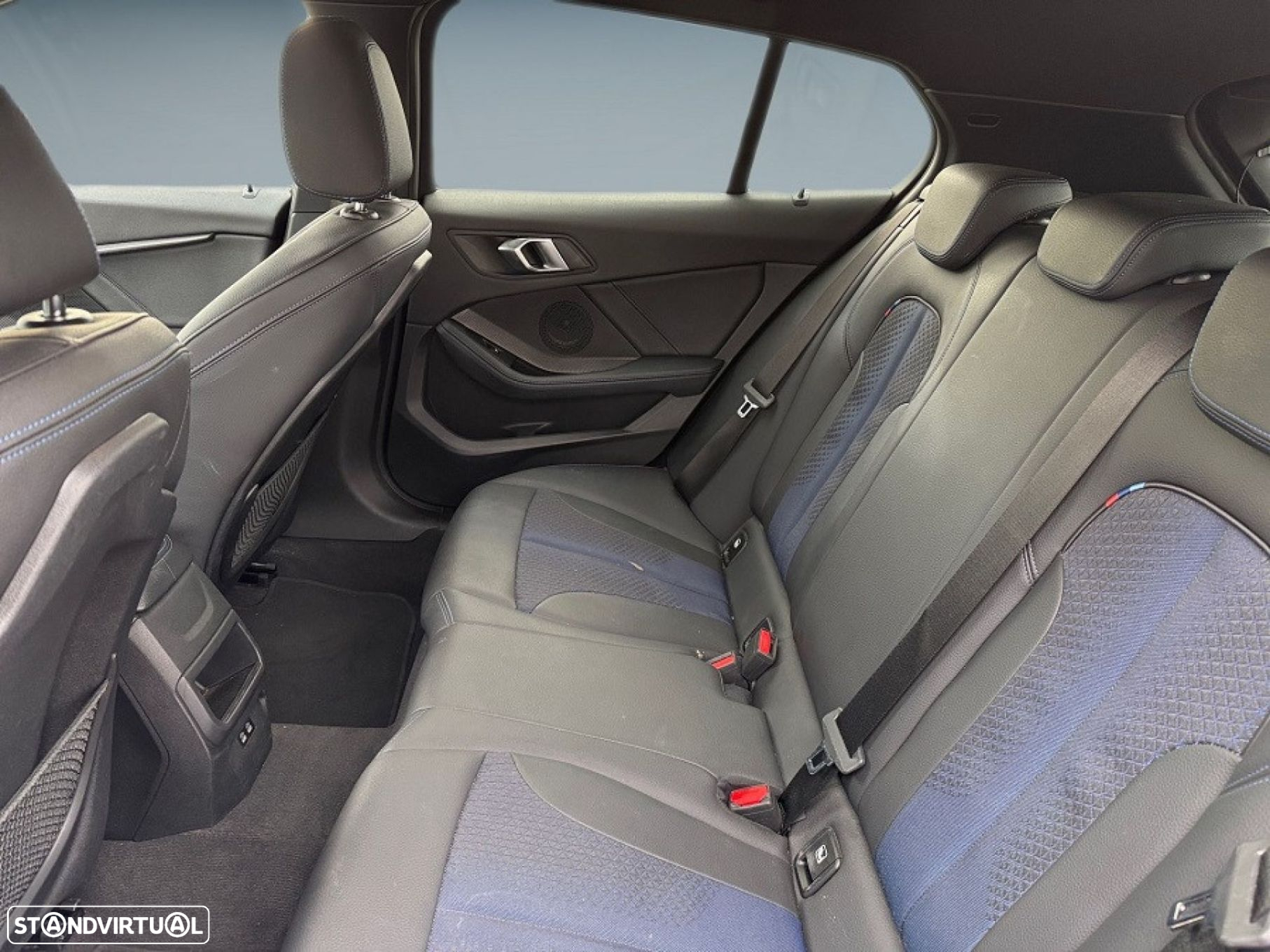 BMW 116 d Pack Desportivo M Auto - 12
