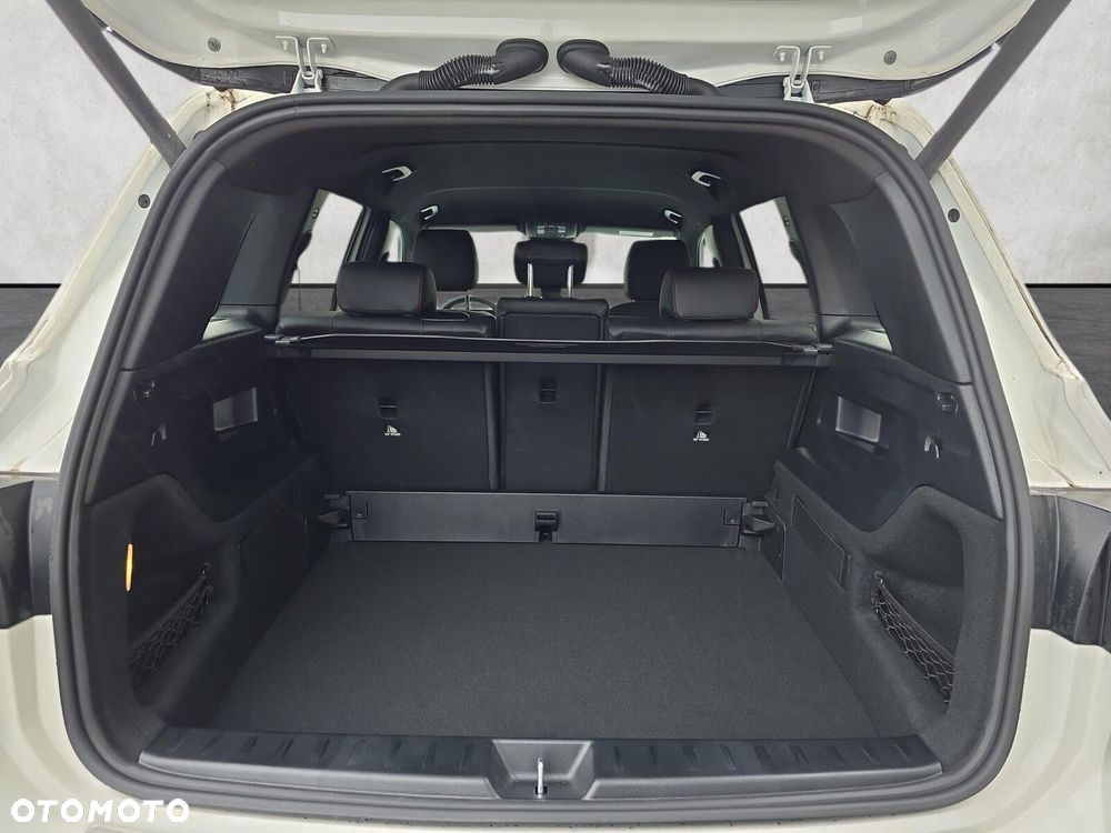 Mercedes-Benz GLB - 17
