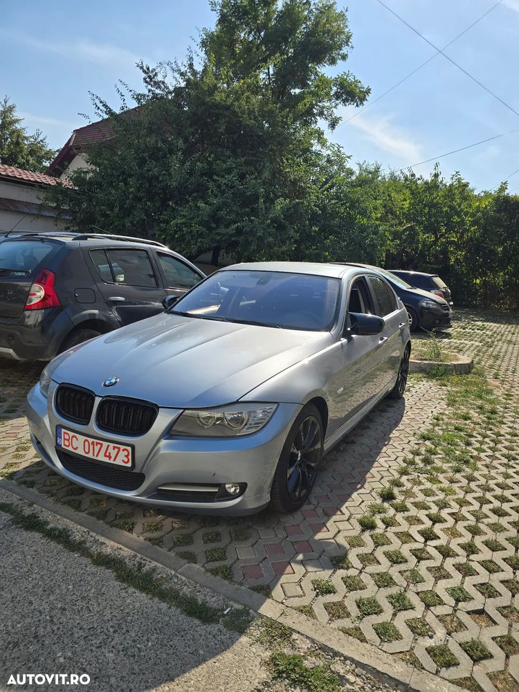 BMW Seria 3 320i - 2