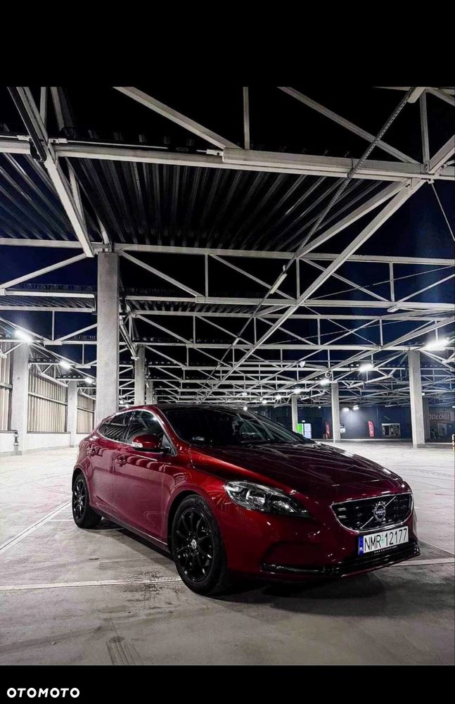 Volvo V40
