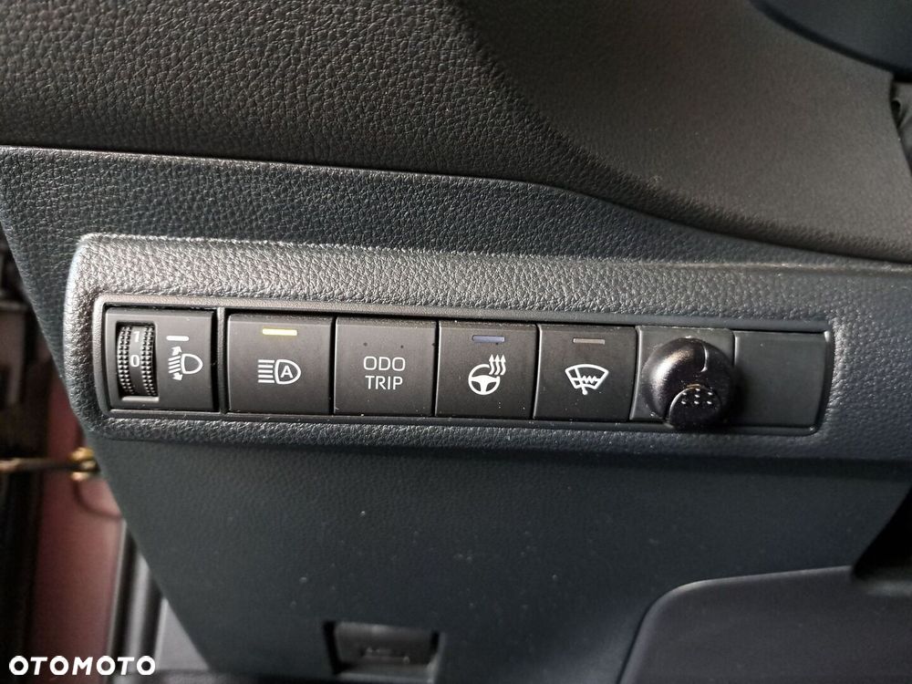 Toyota Corolla 1.8 Hybrid Comfort - 34