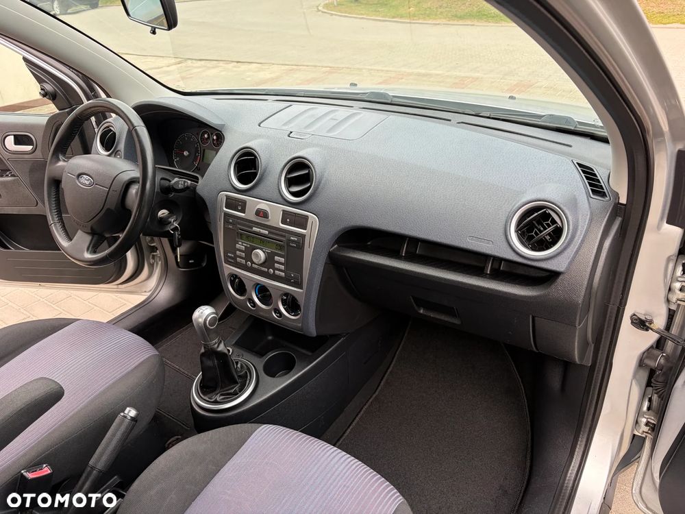 Ford Fusion 1.6 Elegance EU5 - 24