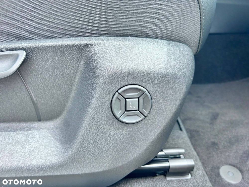Volkswagen Tiguan - 13
