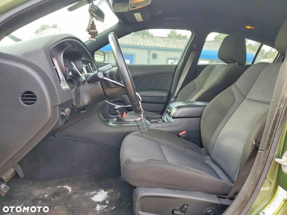 Dodge Charger 3.6 SXT AWD - 8