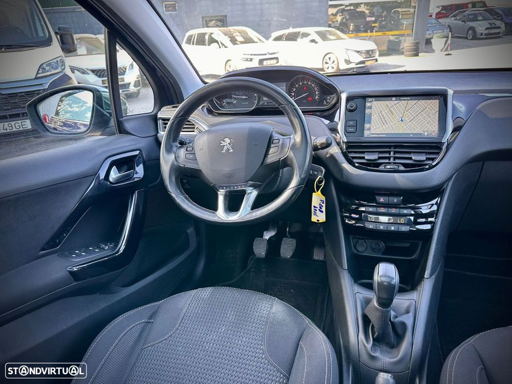 Peugeot 208 1.2 VTi Allure - 11