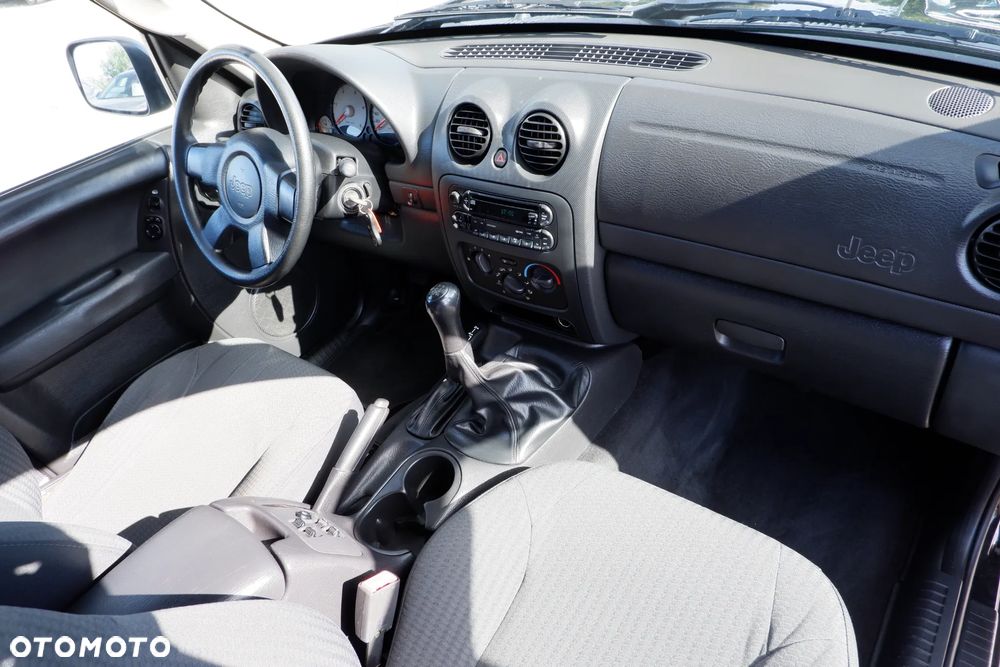 Jeep Cherokee 2.5L CRD Sport - 4