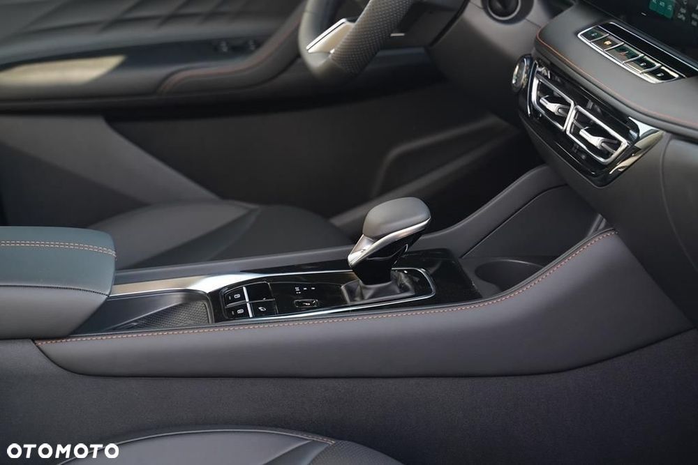 MG HS 1.5T HEV+ Exclusive - 21