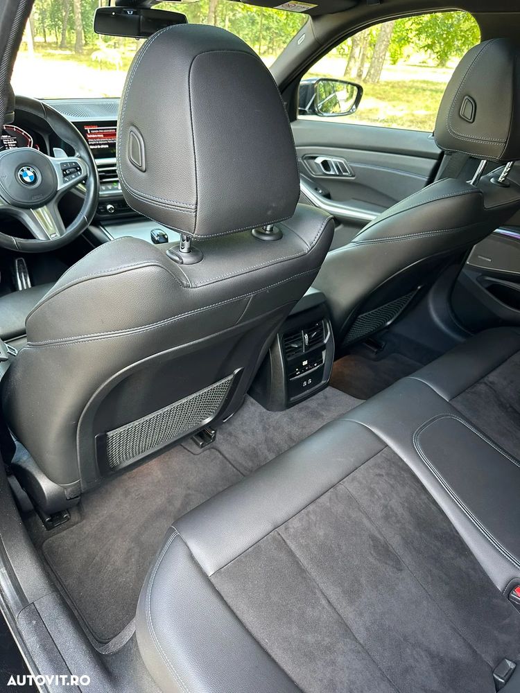 BMW Seria 3 330i AT M Sport - 16
