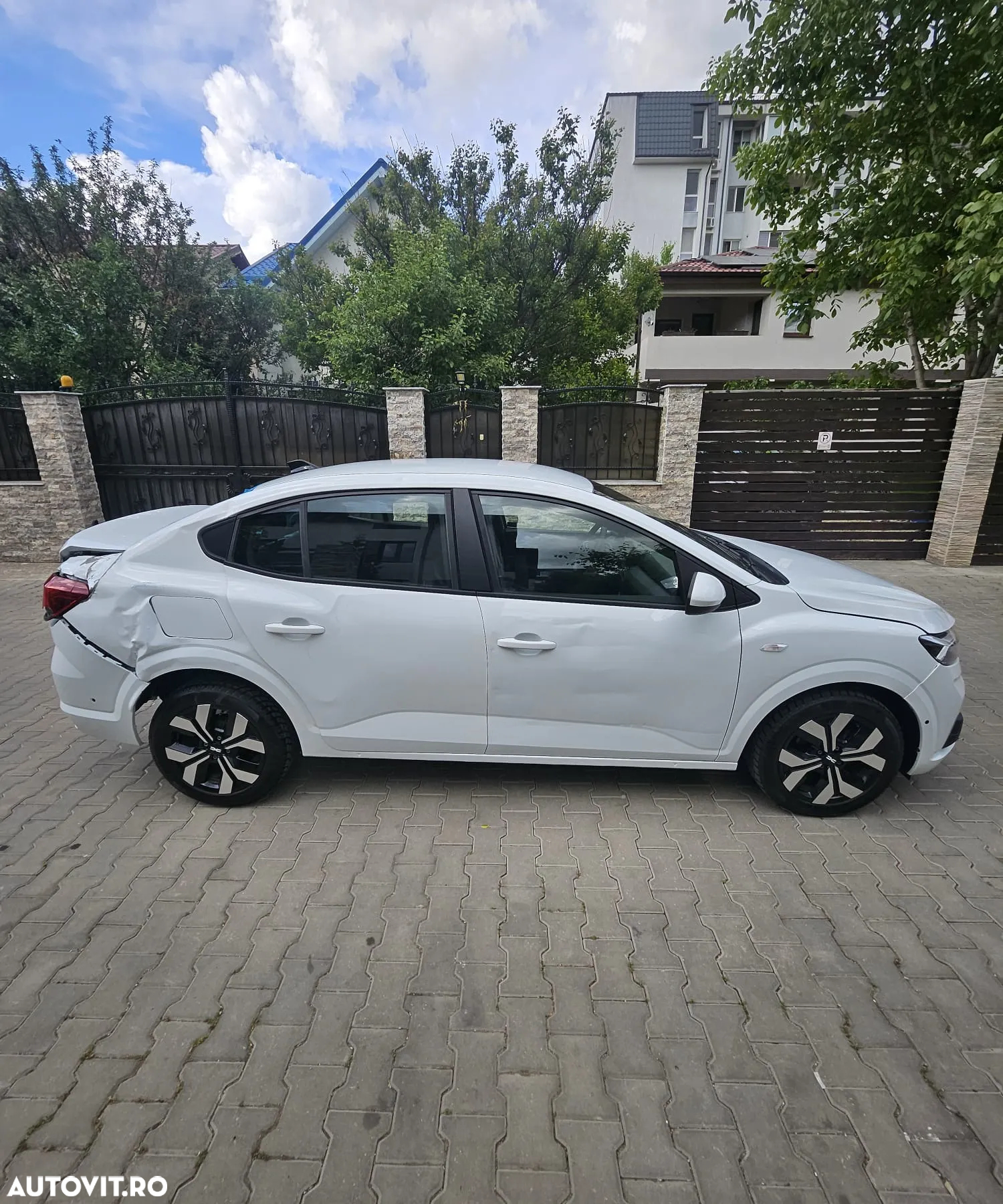 Dacia Logan ECO-G 100 MT6 Prestige - 8