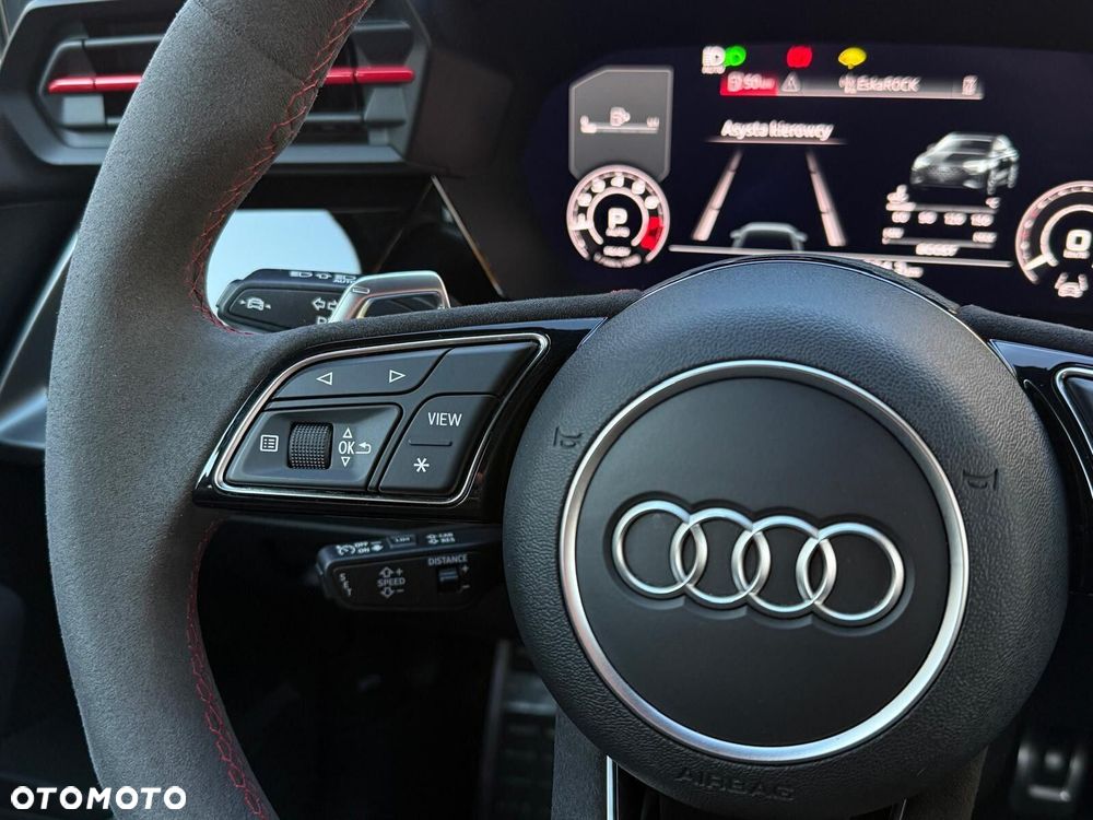 Audi RS3 Limousine - 18