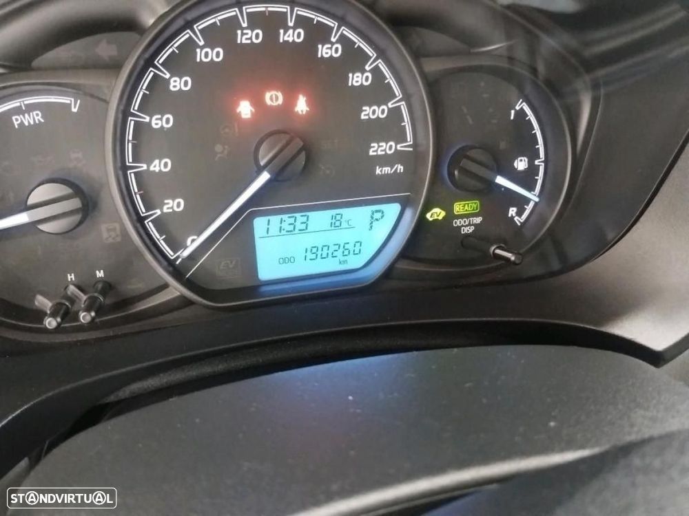 Toyota Yaris 1.5 HSD Active - 3