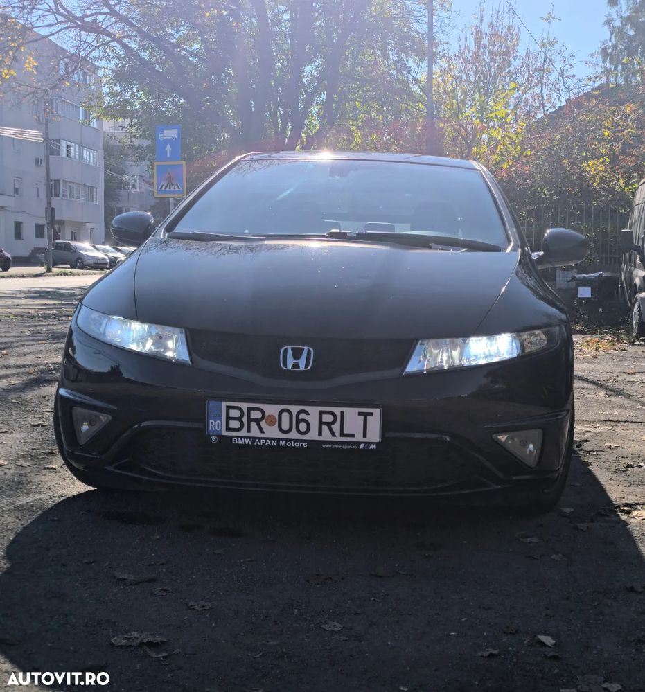 Honda Civic 1.8i Aut Sport - 1