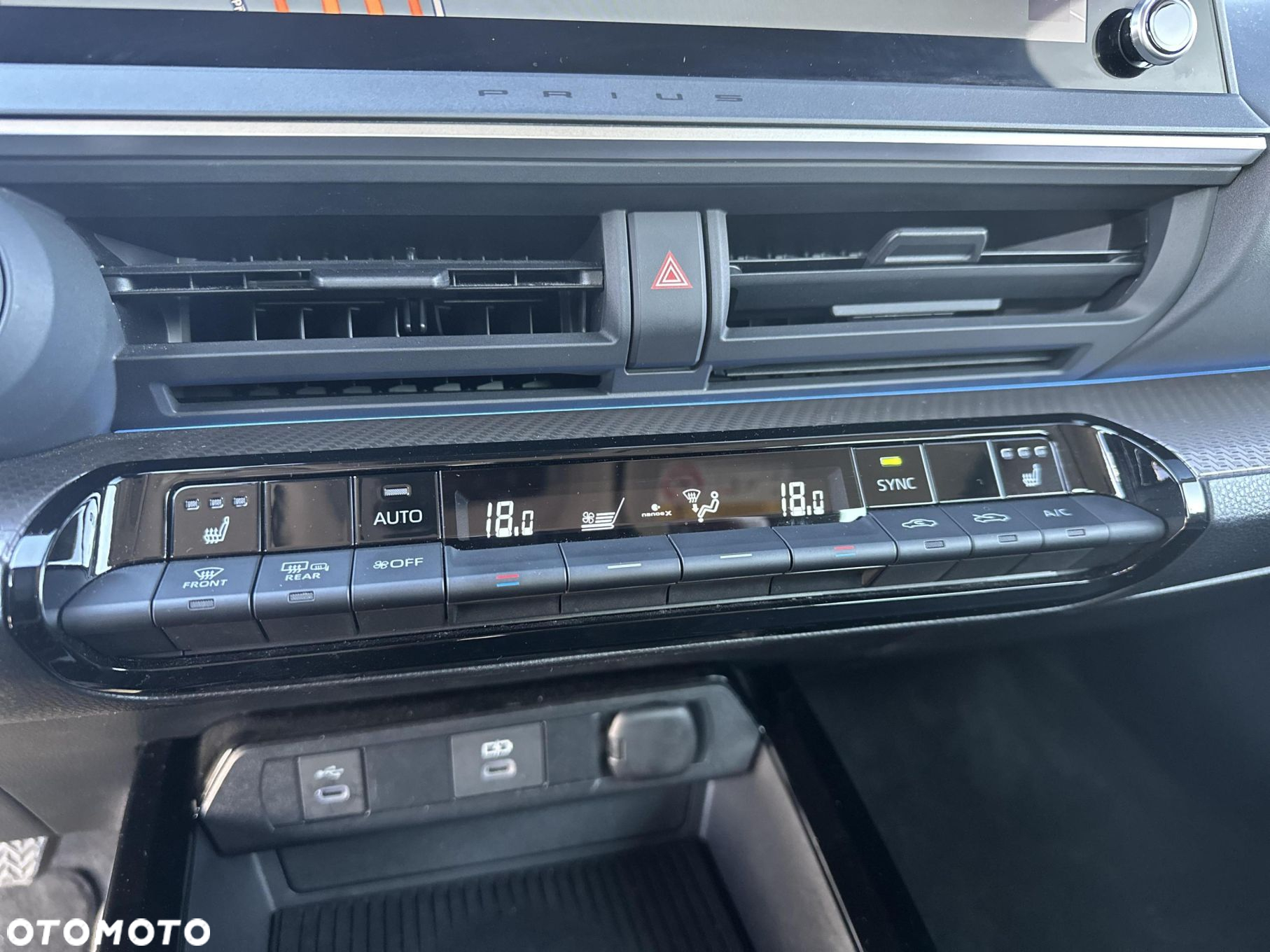 Toyota Prius - 18