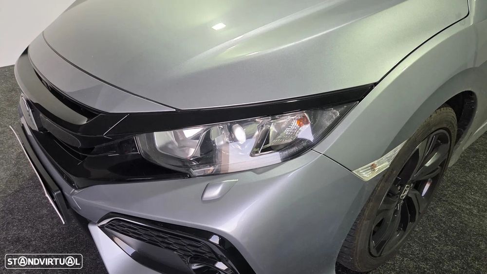 Honda Civic 1.0 i-VTEC Elegance Navi CVT - 4