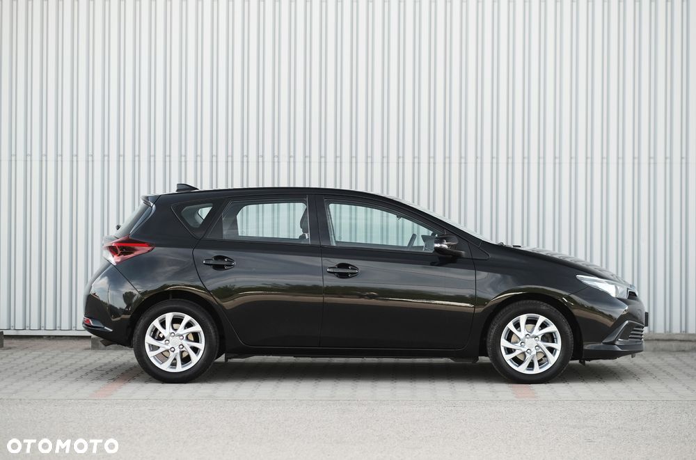 Toyota Auris 1.33 Dual-VVT-i Cool - 4