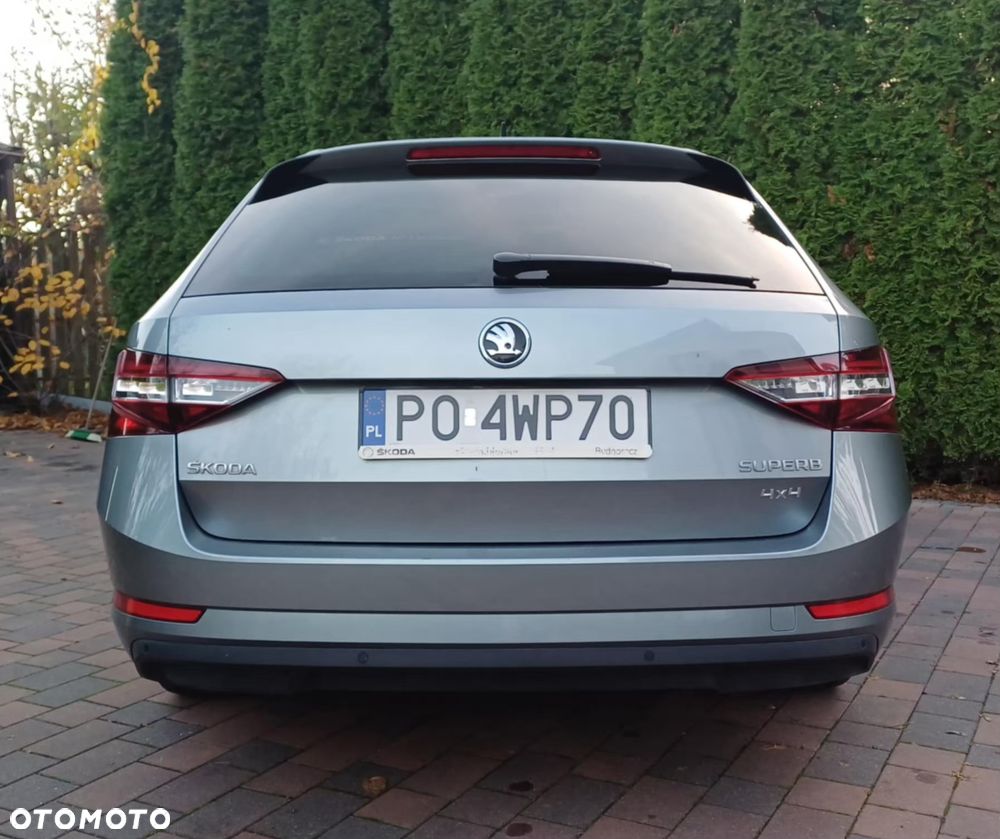 Skoda Superb 2.0 TDI L&K DSG - 7