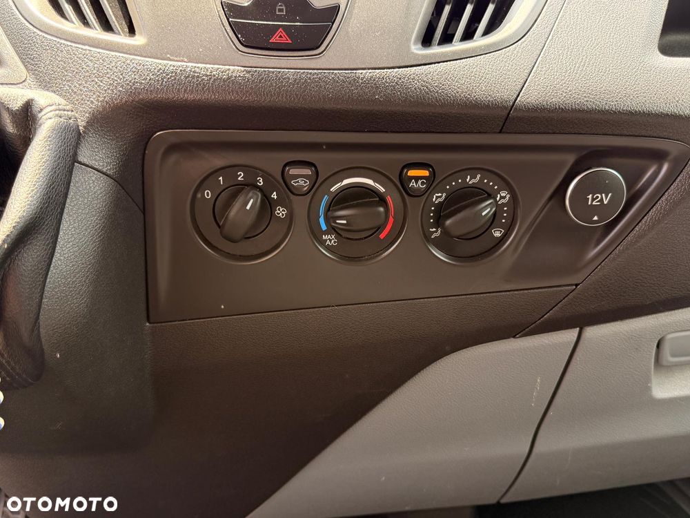 Ford TRANSIT CUSTOM - 14