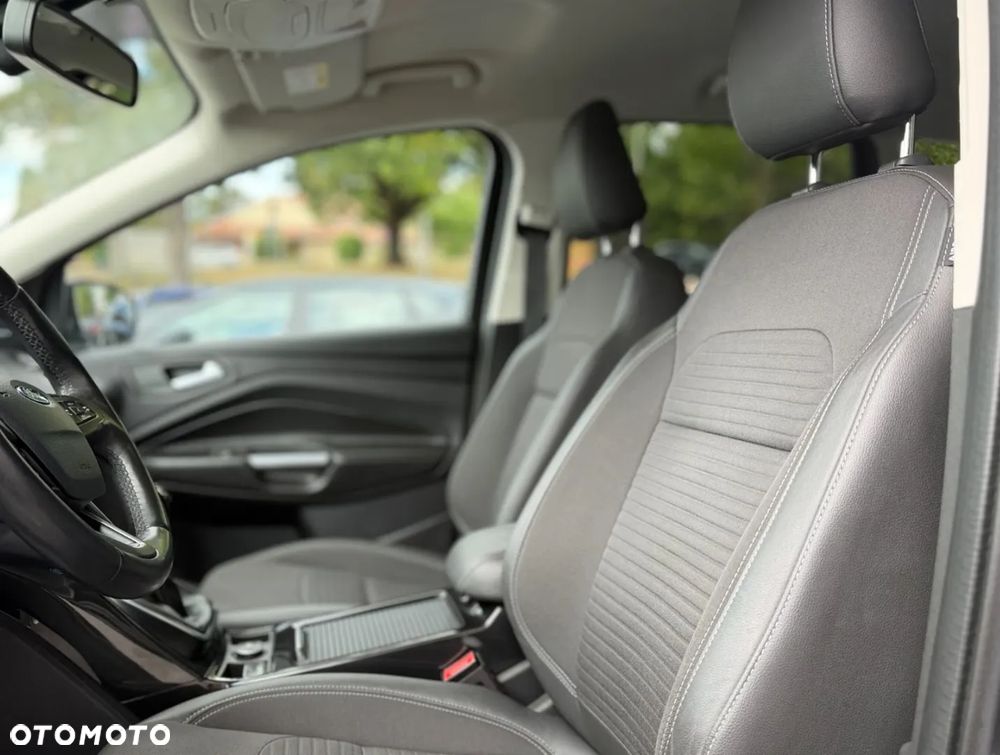 Ford Kuga 2.0 TDCi 4x2 Titanium - 5