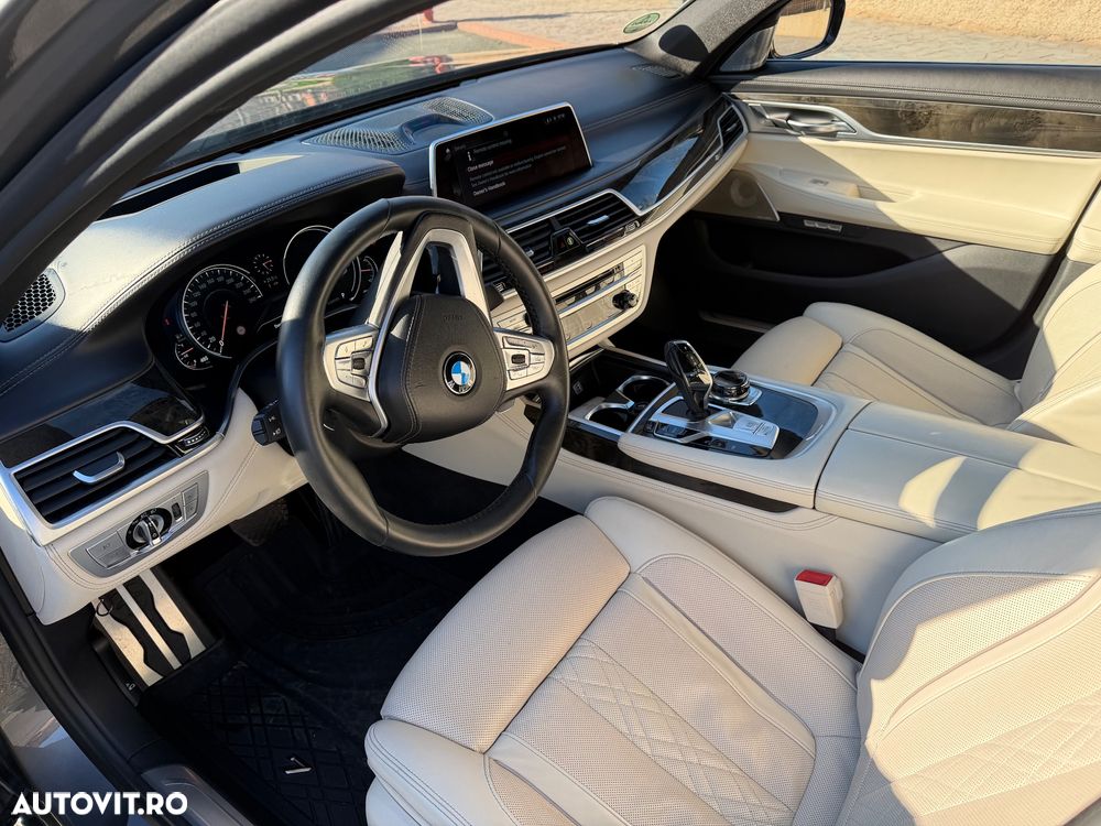 BMW Seria 7 740d xDrive - 28