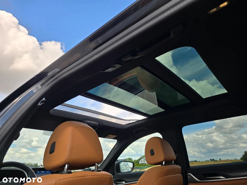 BMW Seria 5 530d xDrive mHEV M Sport sport - 29