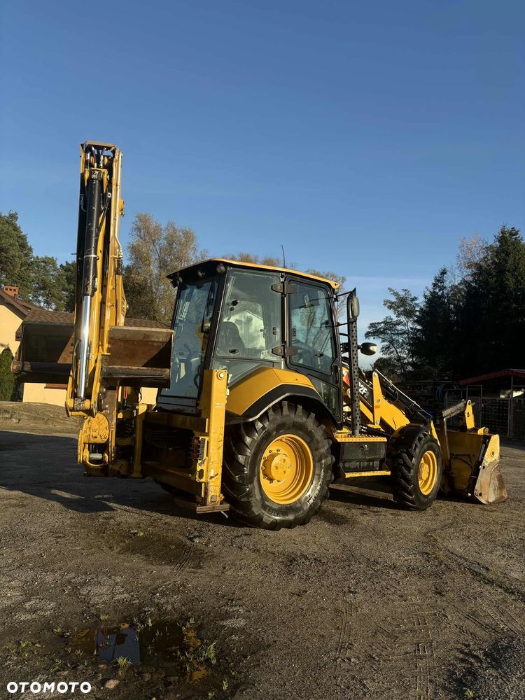Caterpillar 432F2 - 4