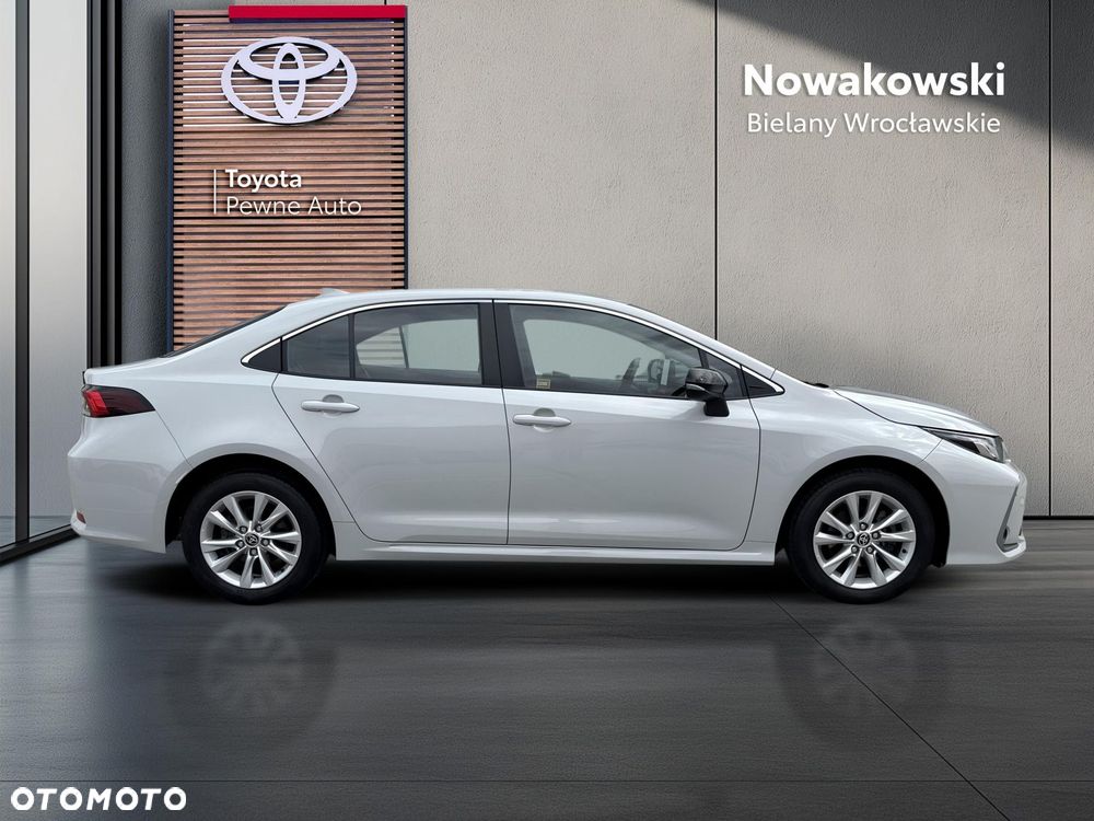 Toyota Corolla 1.8 Hybrid Comfort - 27