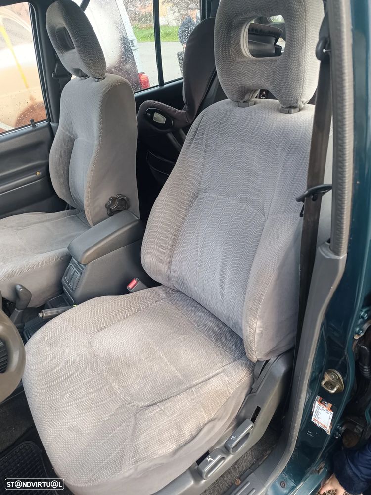 Mitsubishi Pajero 2.8 TD GLS Longo - 28