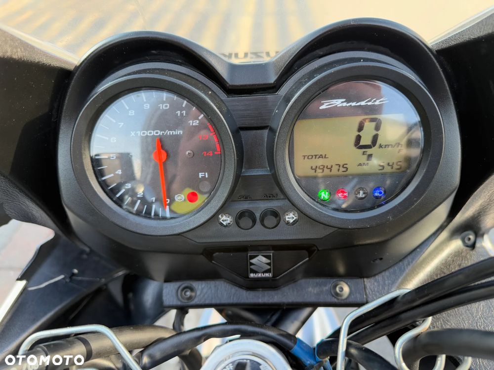 Suzuki Bandit - 32