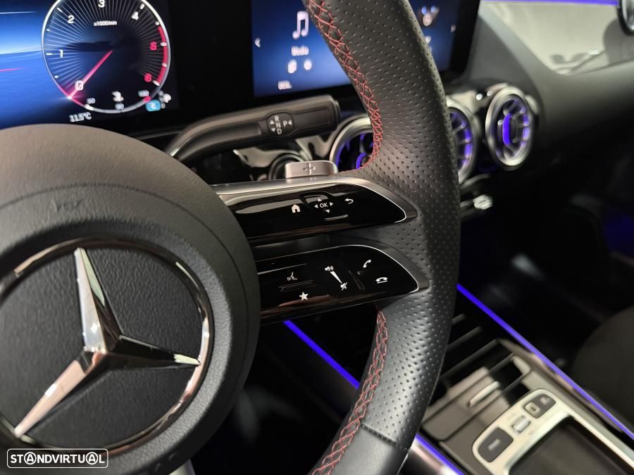 Mercedes-Benz GLA 200 d AMG Line - 24