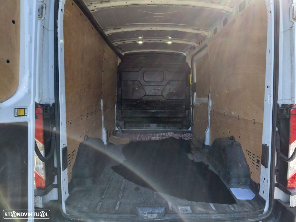 Ford Transit - 8