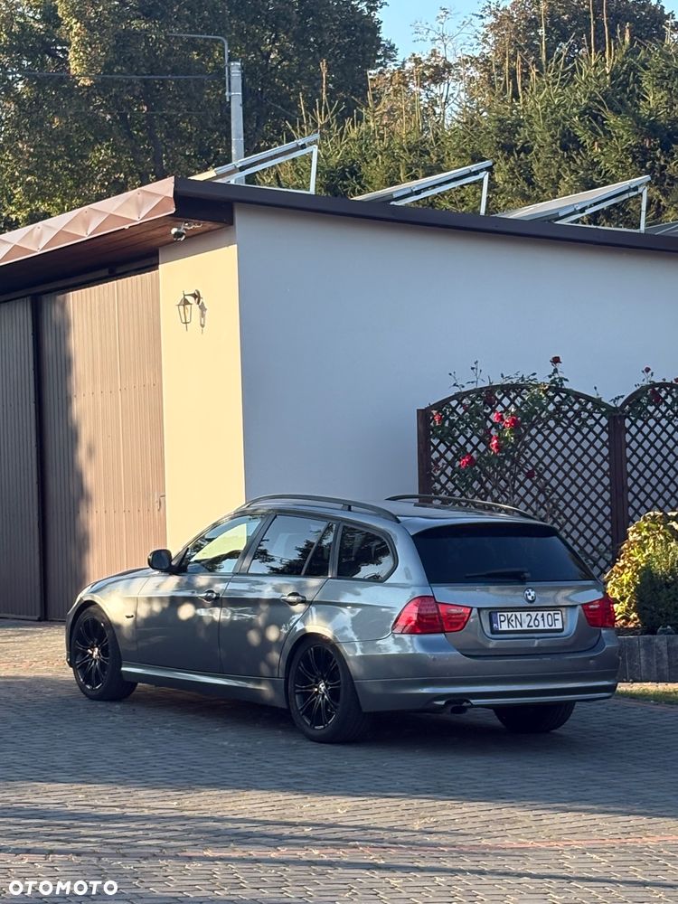 BMW Seria 3 318d - 1