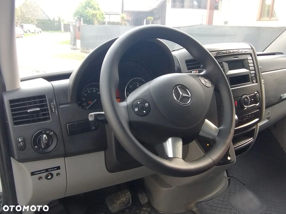 Mercedes-Benz Sprinter - 3