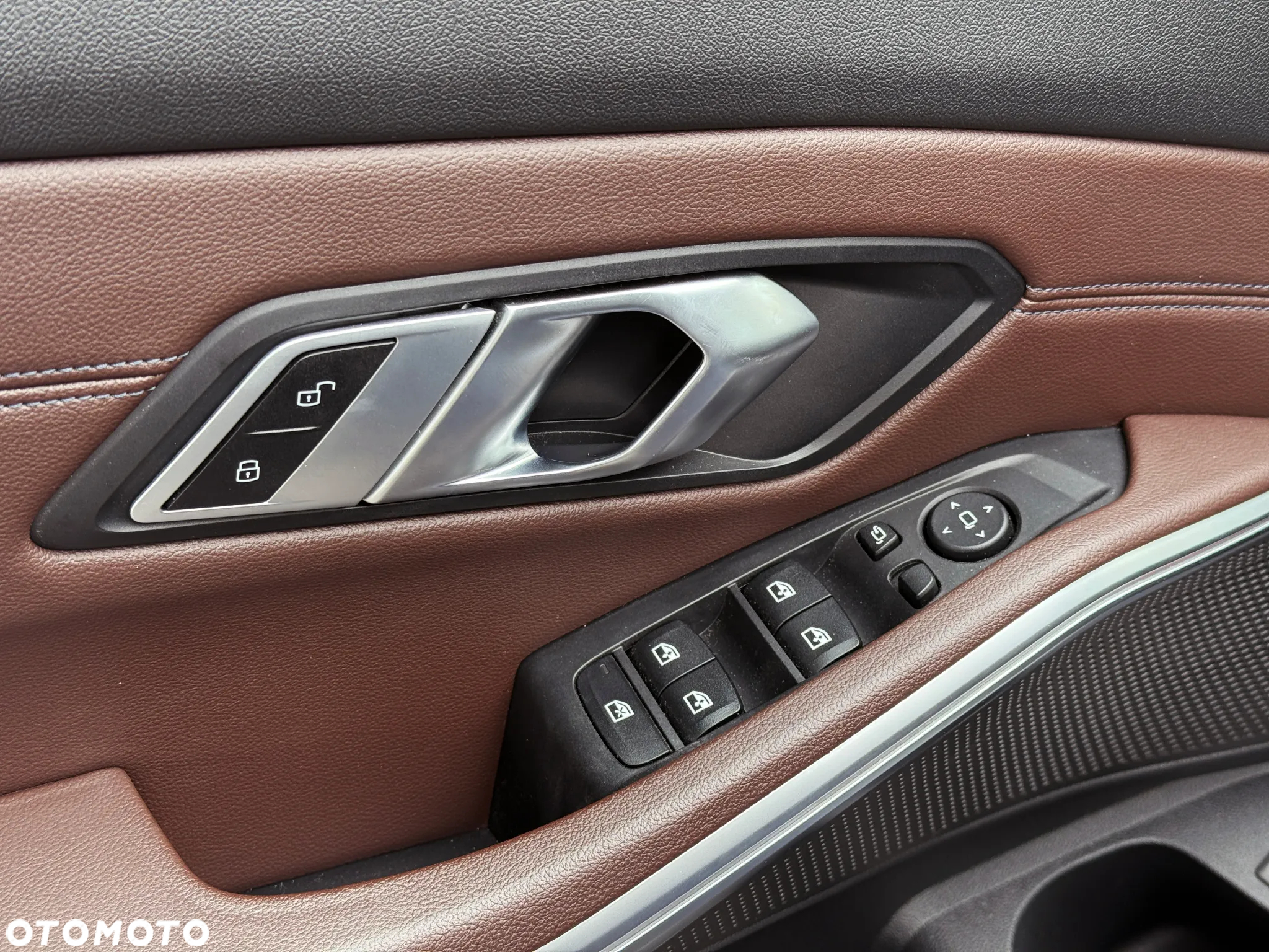 BMW Seria 3 320d xDrive Luxury Line - 28