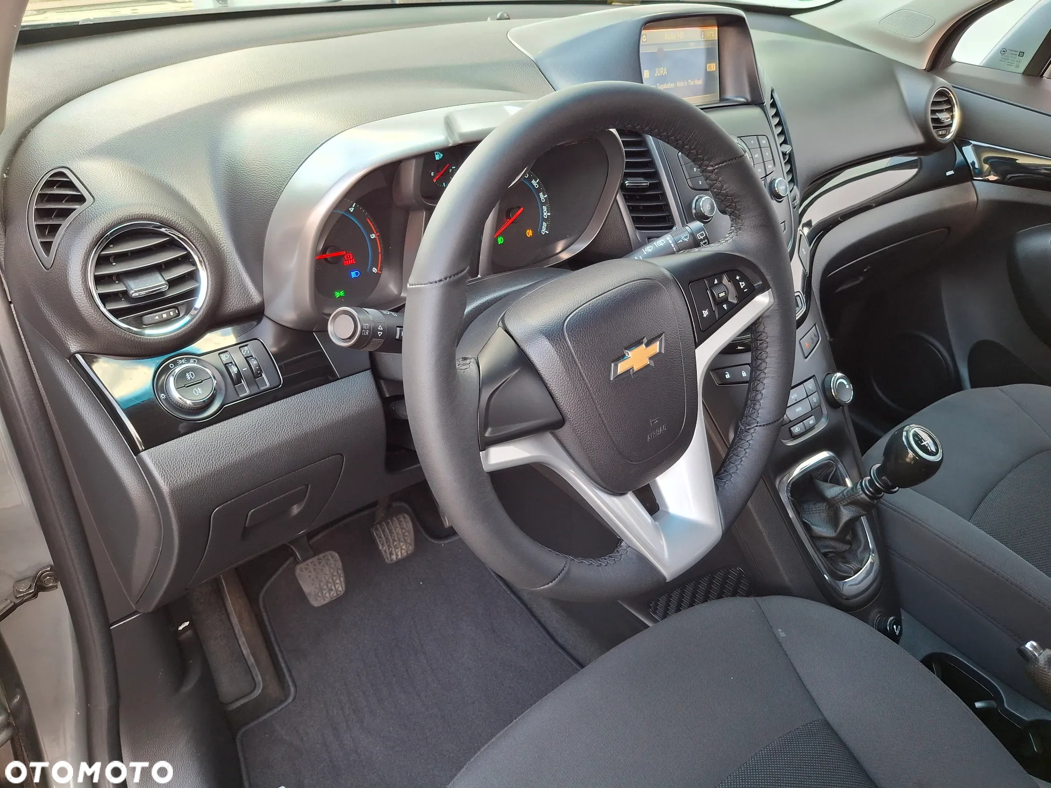 Chevrolet Orlando - 13